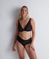 Aubade Rosessence Plunging Triangle Bra in Black